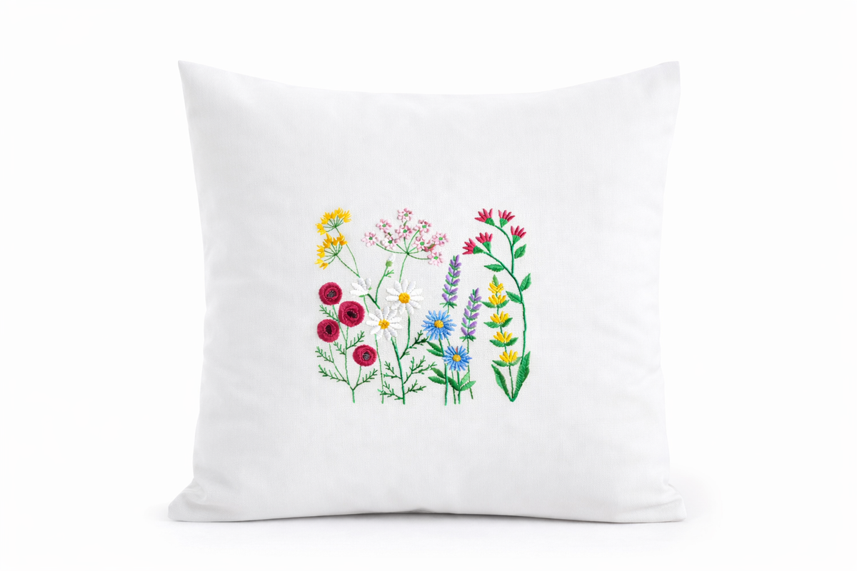 Kissenbezug Zierkissen 40x40 bestickt Baumwolle - Deko für Wohnzimmer Geschenk Blumenliebhaber Willdblumen